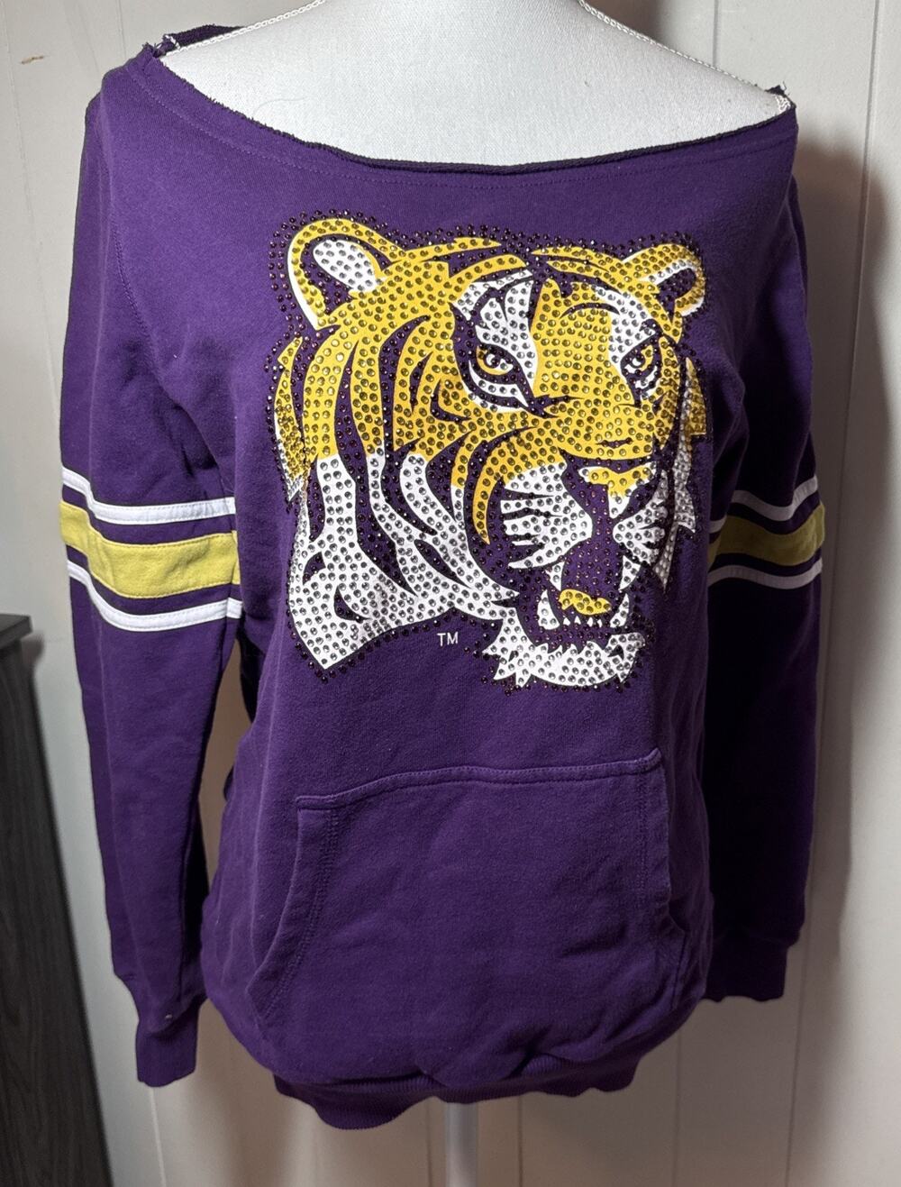 E5 College Classic Tigers Purple & Metallic Pullover Size XL Hoodie NN